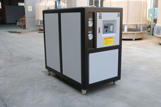 İyi fiyat R22 Soğutucu ile Su Doğrudan Soğutma Dondurucusu 35.8 KW Soğutma Kapasitesi ve 3PH-380V/50HZ Anodizasyon hattı için Giriş Gücü Çevrimiçi