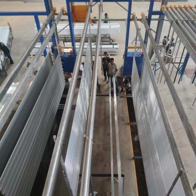 İyi bir fiyat. Çevreye Dostu 2500T/m El Anodizing Üretim hattı çevrimiçi