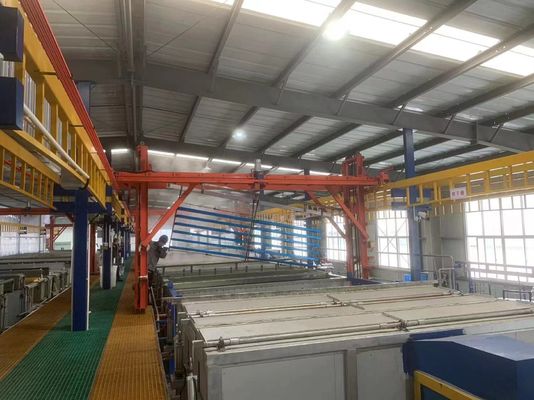 İyi fiyat 950 Ton / Ay 3C Alüminyum bileşenleri için PLC kontrolü ile Otomatik Horizontal Anodizing Üretim hattı Çevrimiçi