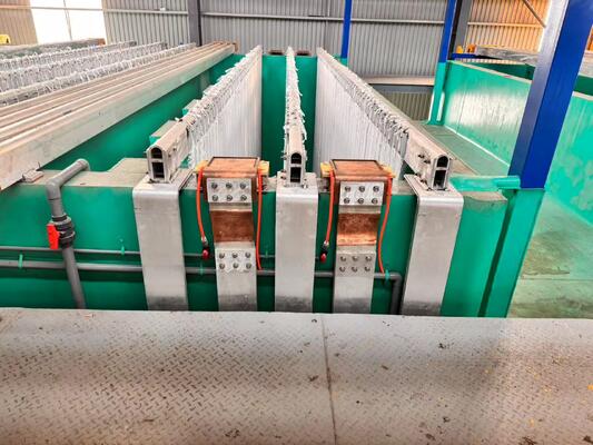 İyi fiyat MEIAL Manual Anodizing Line, Küçük Partili Ar-Ge Örnekleri ve Çok Renkli Prototipleme için Kompakt Düşük Maliyetli PP Tank Sistemi çevrimiçi